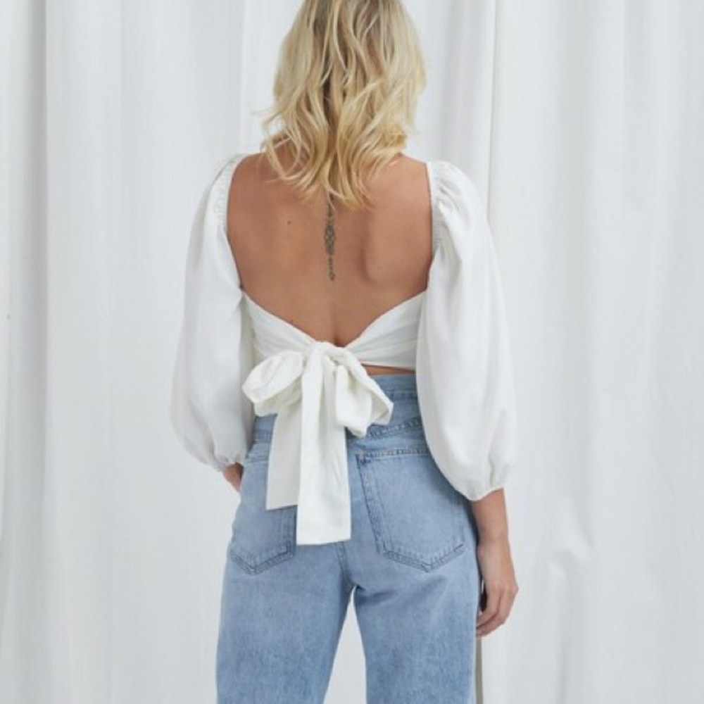 White Puff Sleeve Ruched Crop Top - Picture 7 of 12